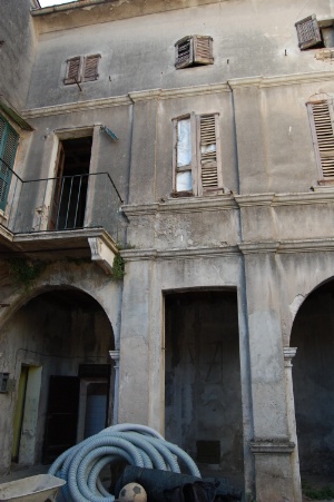 Palazzo storico da ristrutturare